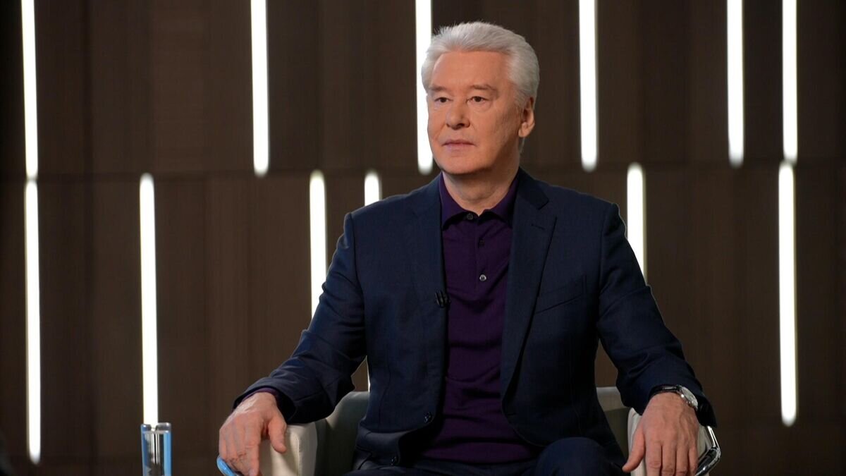    Собянин о новогодних праздниках: "Доходы, которые получит Москва, направят в поддержку спецоперации" © РИА Новости