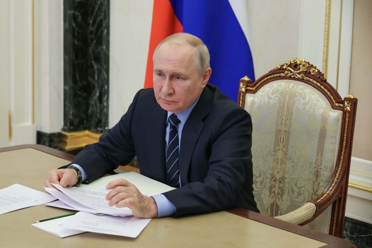    Путин прибыл на выставку «Год нового транспортного каркаса» в Манеж