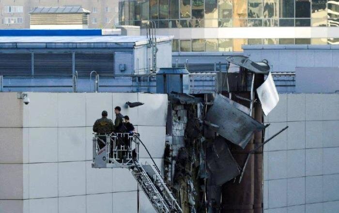 Кадры последствий падения беспилотника на территорию Экспоцентра в Москве, источник – Телеграм-канал WarDonbass