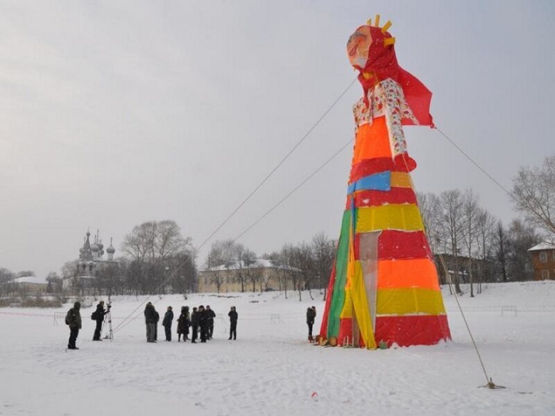 Самое большое чучело на масленицу