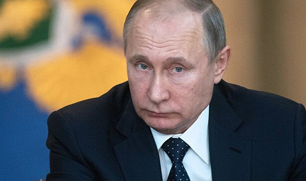  Президент РФ Владимир Путин огласит послание Федеральному Собранию в Манеже в связи с расширенным составом приглашенных, будут использоваться экраны с инфографикой, которые технически сложно разместить в историческом зале Кремля, сообщил пресс-секретарь главы государства Дмитрий Песков.