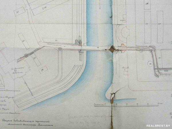 Бригитский мост и Бригитские ворота Цитадели на плане крепости. Слева Солдатское собрание в бывшем Бригитском монастыре. В последствии Бригитская тюрьма.