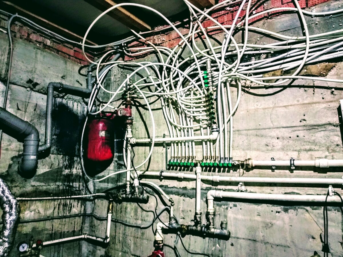 Очень много всего, но ничего не работает(