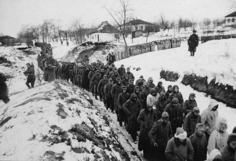 Плененные в феврале 1944 года немцы
