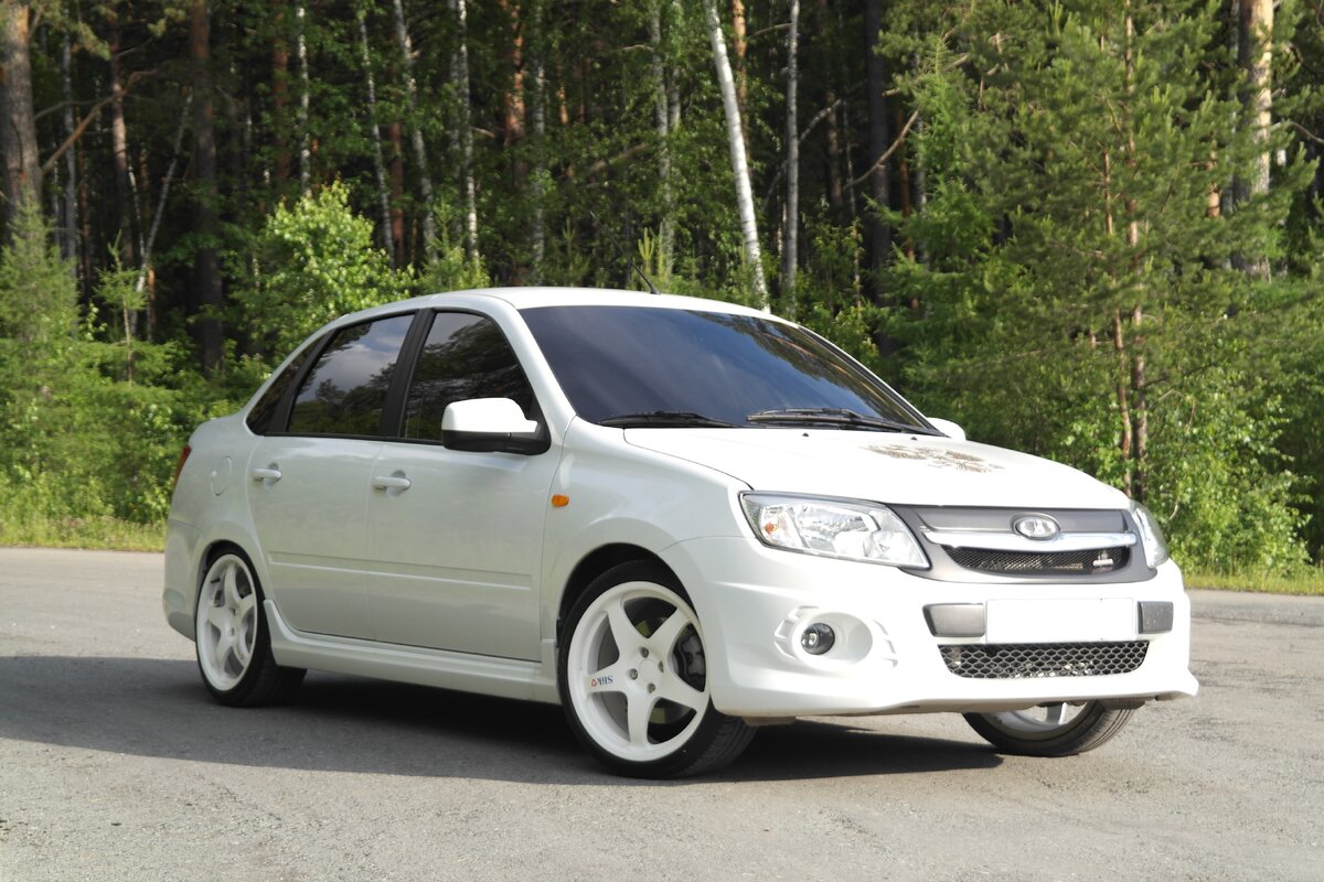 Предпродажные фото 2017 года ,специально без номеров.