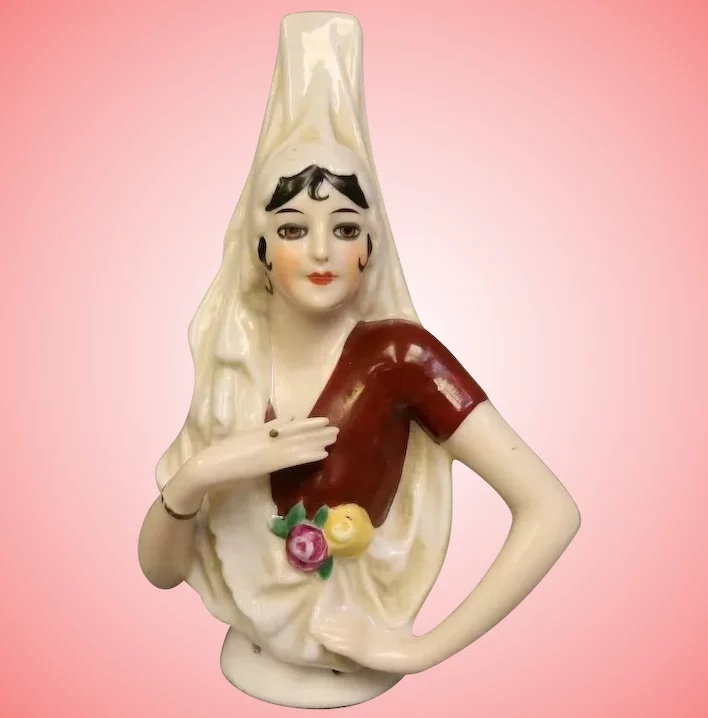 Испанская сеньорита (фото с сайта rubilane.com)