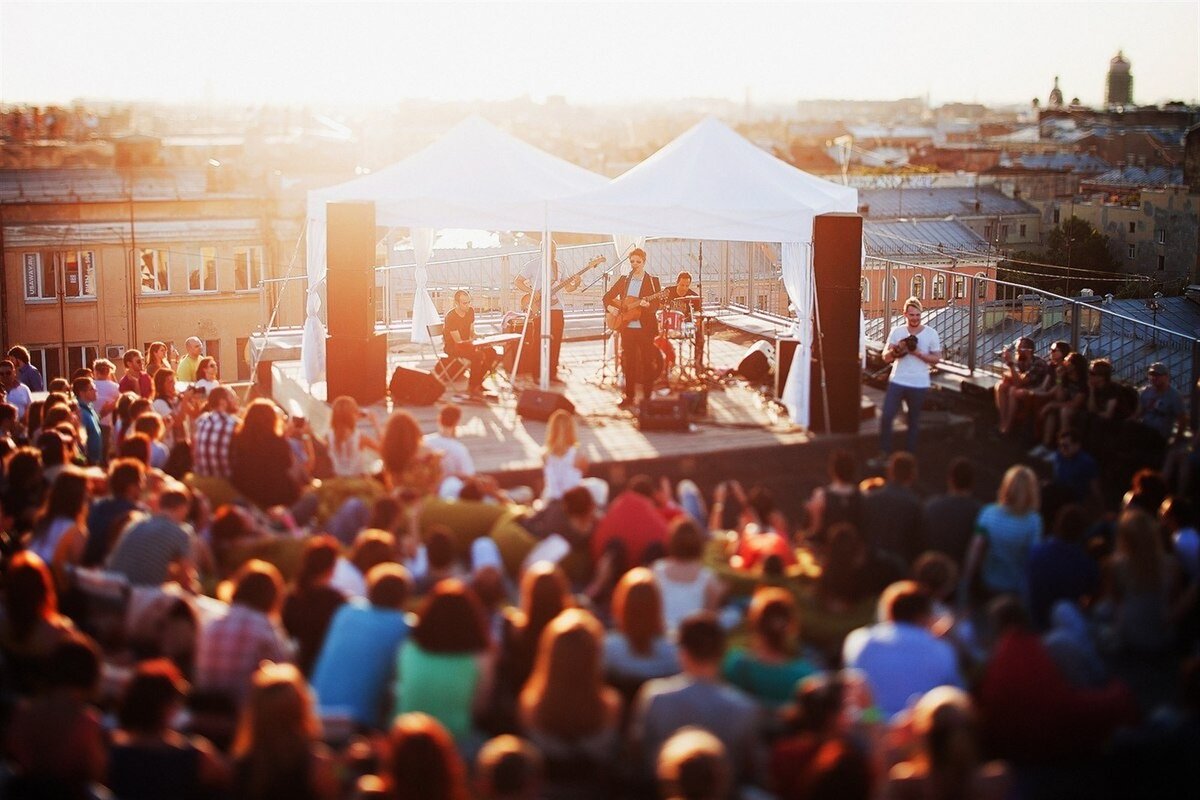 Руф фест спб. Руф фест на крыше. Roof Fest СПБ 2022. ROOFFEST на крыше Санкт-Петербург.