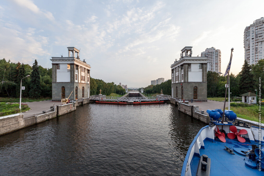 Канал имени Москвы голубая часовня