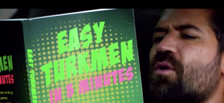 Кадр из фильма. "Туркменский за 5 минут"