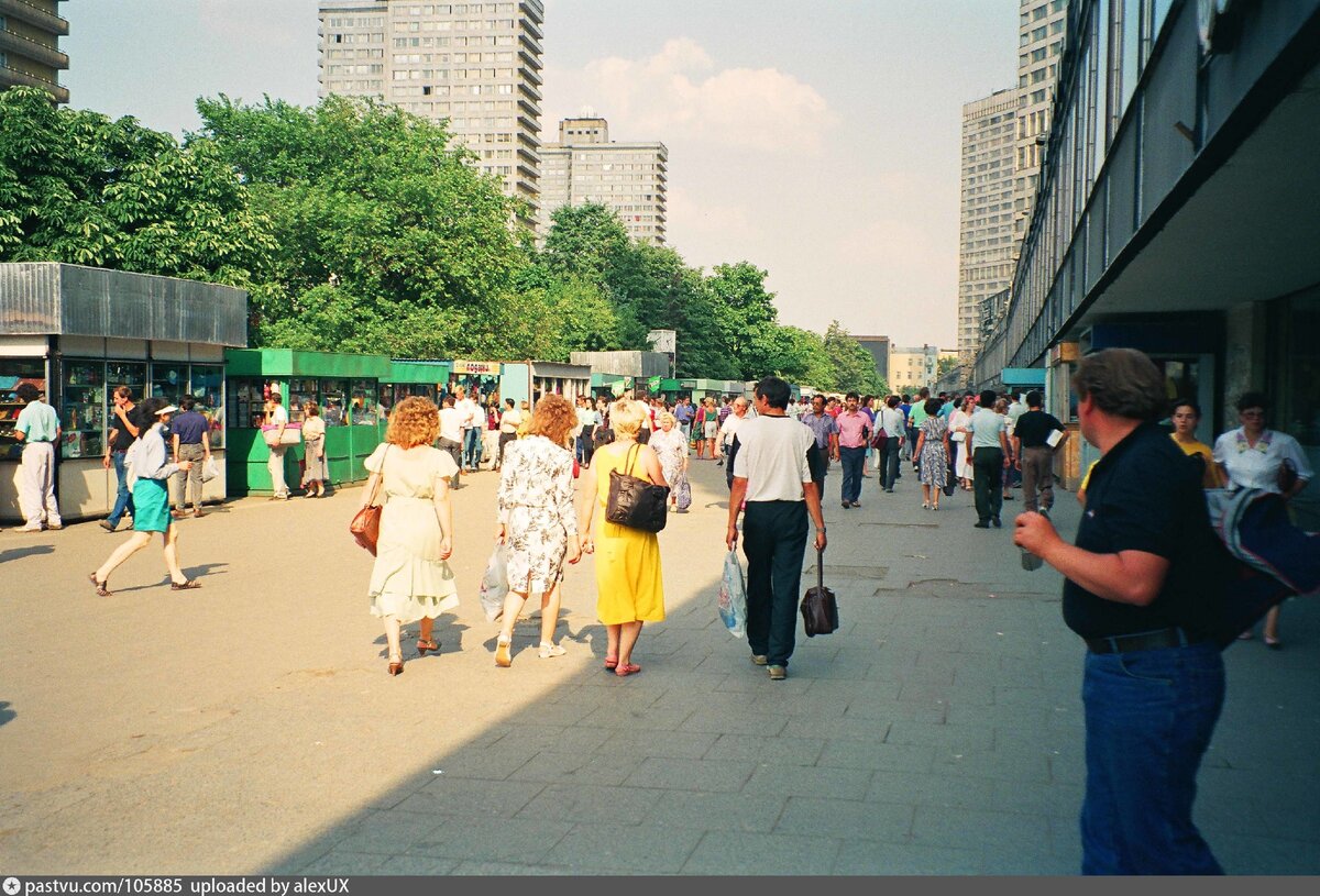 Москва  конец 80-х. источник;Яндекс картинки