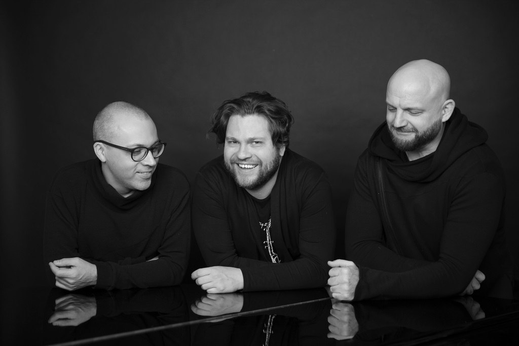 Ilugdin Trio: пианист Дмитрий Илугдин, барабанщик Пётр Ившин, басист Виктор Шестак 