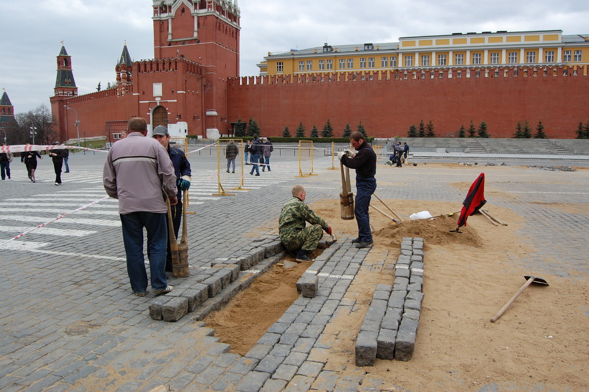 площадь из плитки