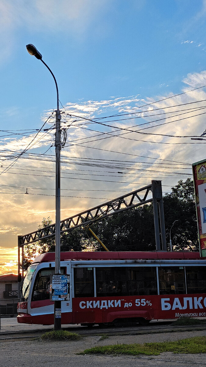 Небо запуталось в проводах