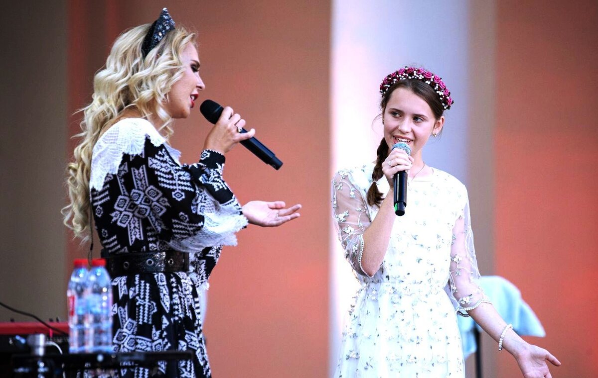 Пелагея зеленый театр. Голос дети севастопольская девочка. Вероника сыромля. Вероника сыромля день победы. Голос уже не дети выступление сыромля.