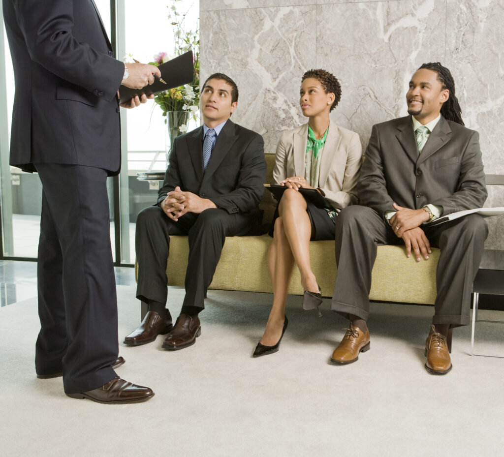 Безработный человек. Увольнение. Неработающий человек. Безработный человек. Поиск работы в кризис.