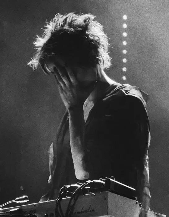 Фото: Инстаграм (запрещён в России) / @zemfiralive