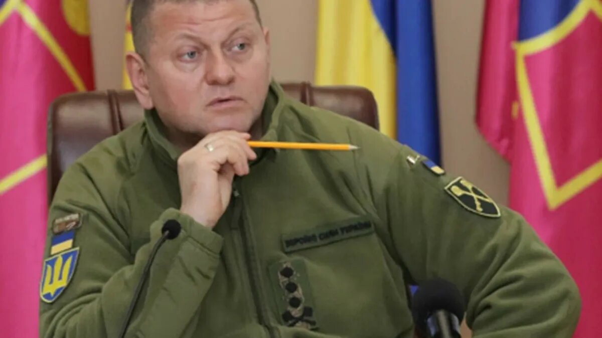 Генерал Залужный ситуацию на линии фронта обозначил накануне плачевной и критической. Фото: Пресс-служба администрации президента Украины