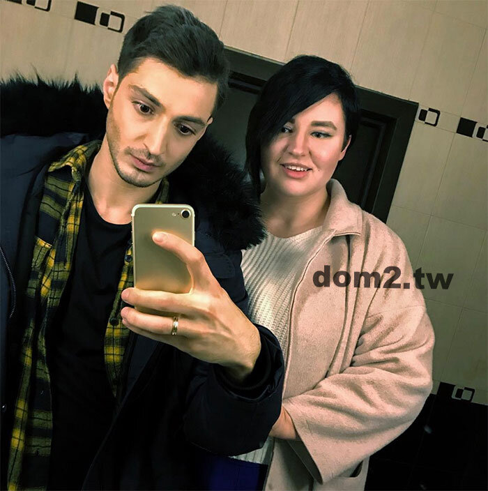 Иосиф Оганесян крепко держится за свою партнершу Сашу Черно на Доме 2