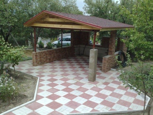 Pallet Deck Ideas for Your Outdoor Space