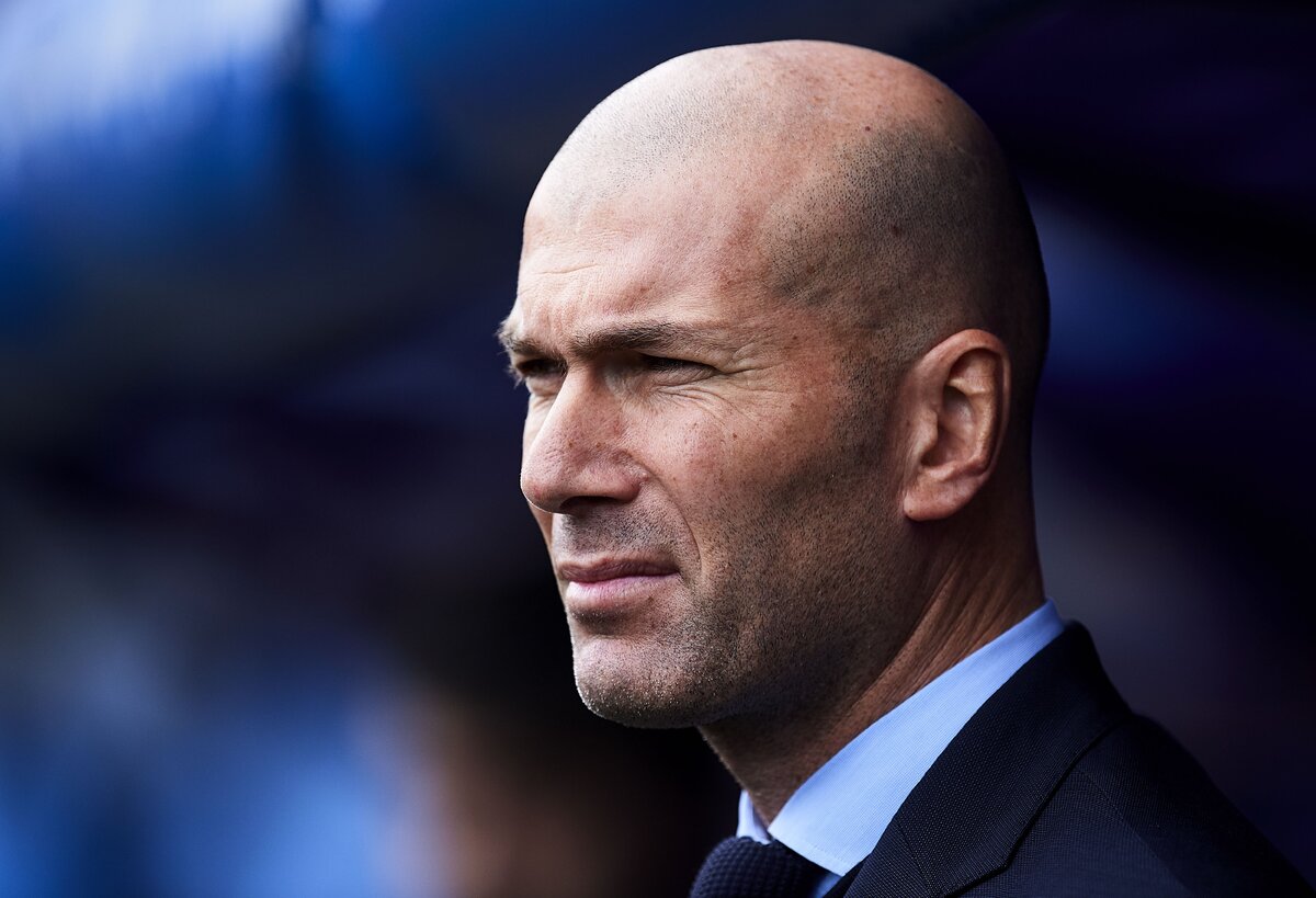 Zidane. Зинедин Зидан. Зизу Зидан. Зинедин Зидан 1995. Зинедин Зидан в 2008.