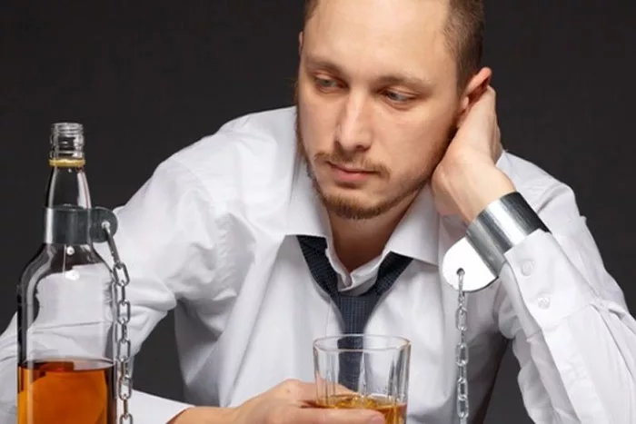 Как наркологи лечат алкоголиков? Методы лечения