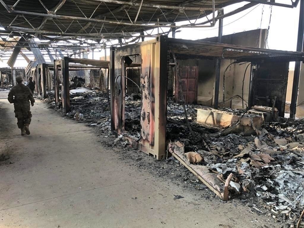 Последствия ракетного удара по базе США