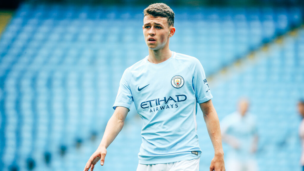 Фото с сайта fr.mancity.com