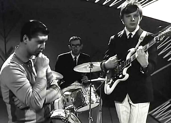 Ю.Антонов в фильме-концерте "Отчего ж нам не петь?"