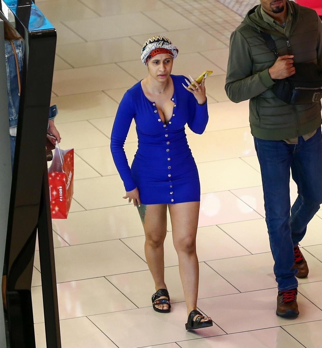 В этой женщине не узнать одну из самых высокооплачиваемых певиц мира