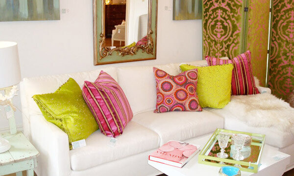 Декоративные подушки: стильное дополнение интерьера или удобство мягкой мебели?