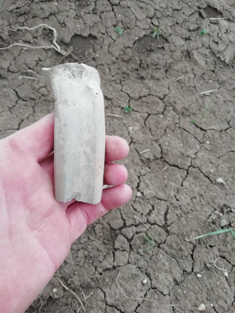 Рукоять от сосуда.