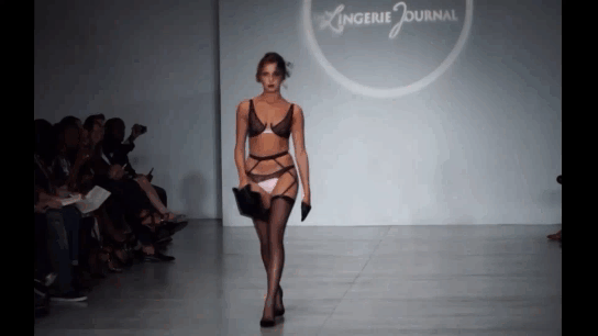 Когда чулки совсем нелишние