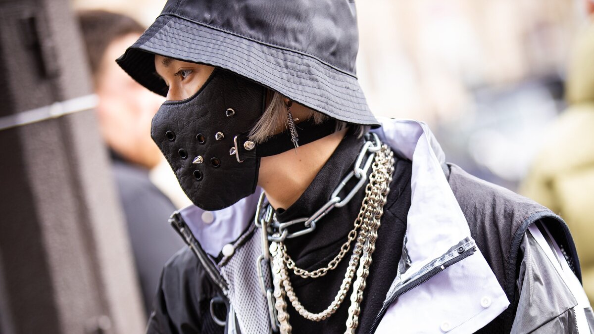 Источник: https://www.gq.ru/style/masks-2020