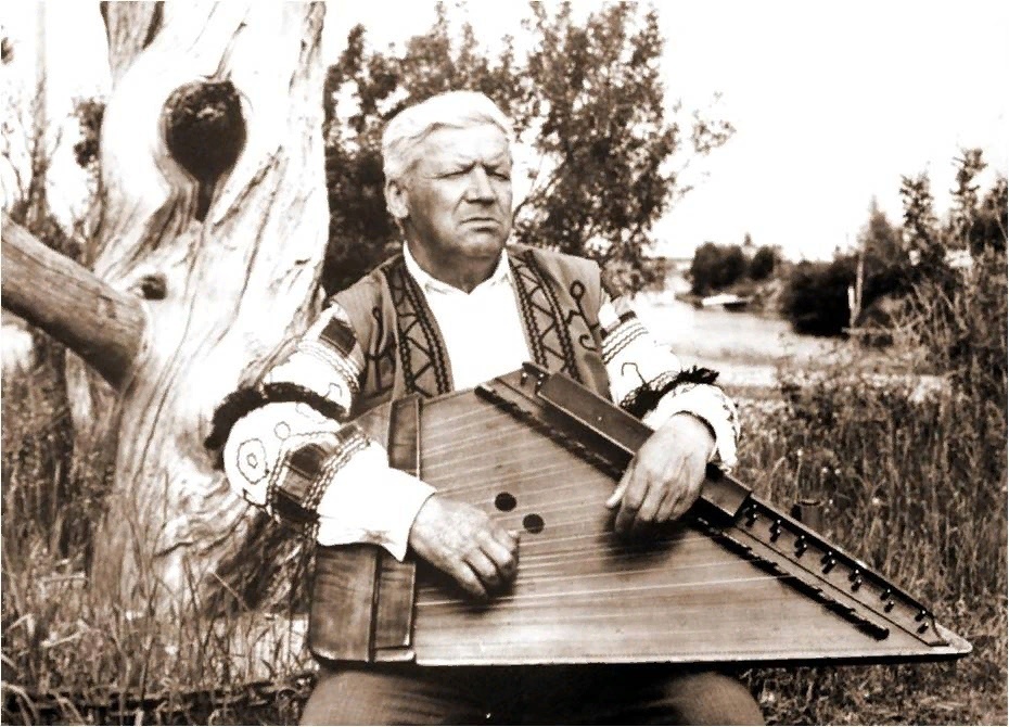 Гусли-Самогуды, вариации на тему. Взято из открытых источников 