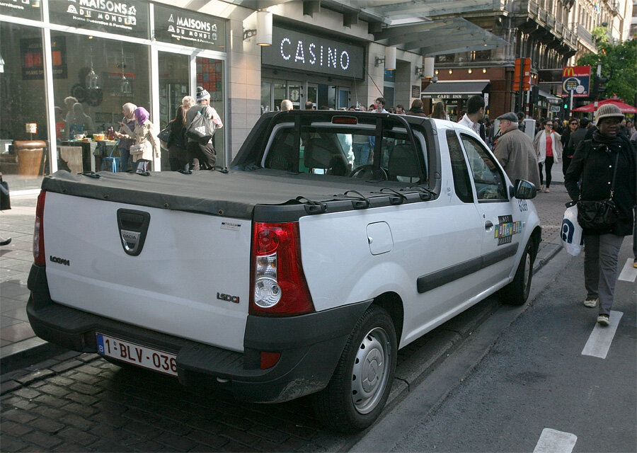 Dacia Logan MCV 2006 года, выпускаемый в Румынии.