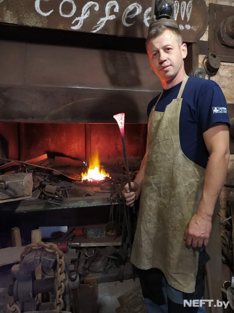 Андрей Будько кузнечеством занялся 10 лет назад
