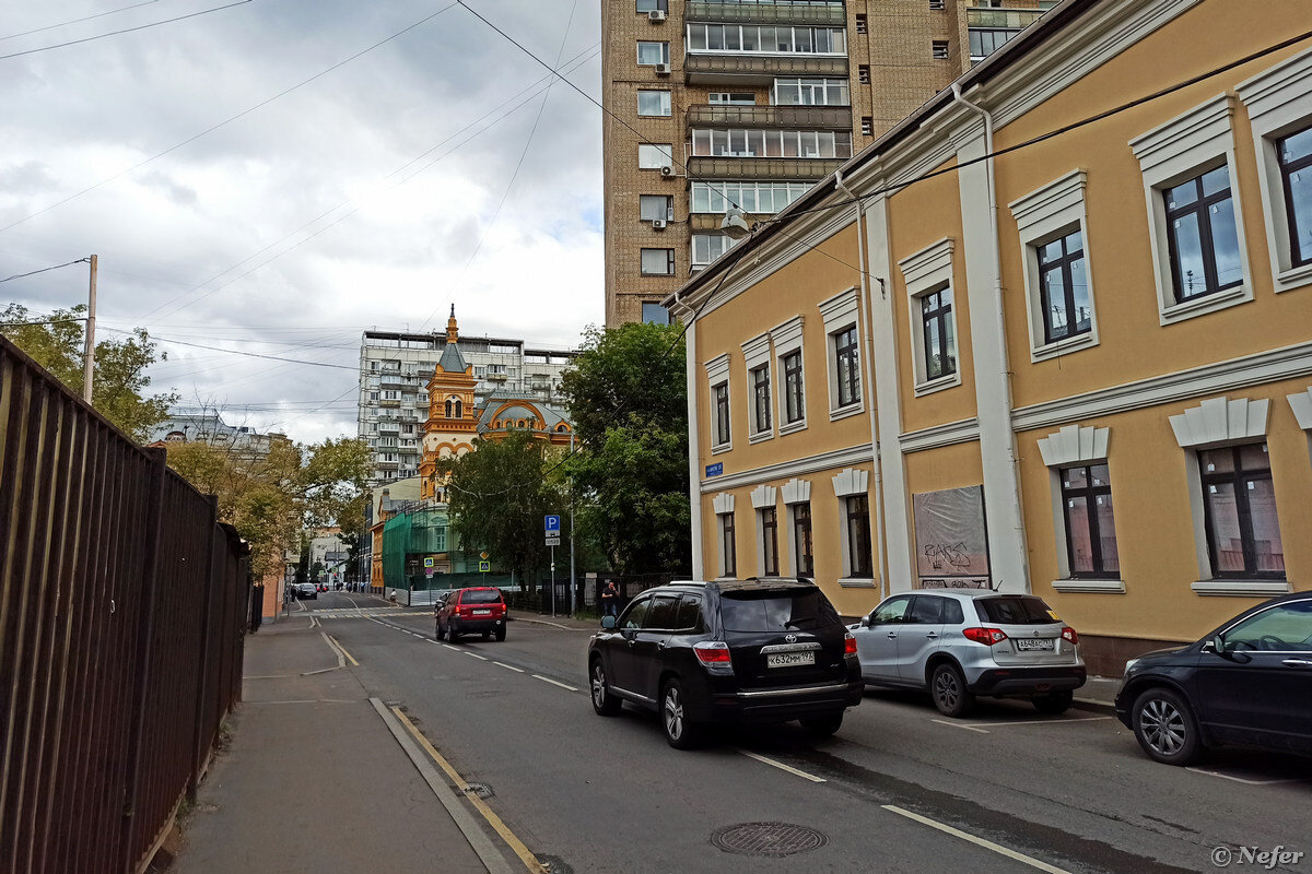 Как выглядят дома в москве