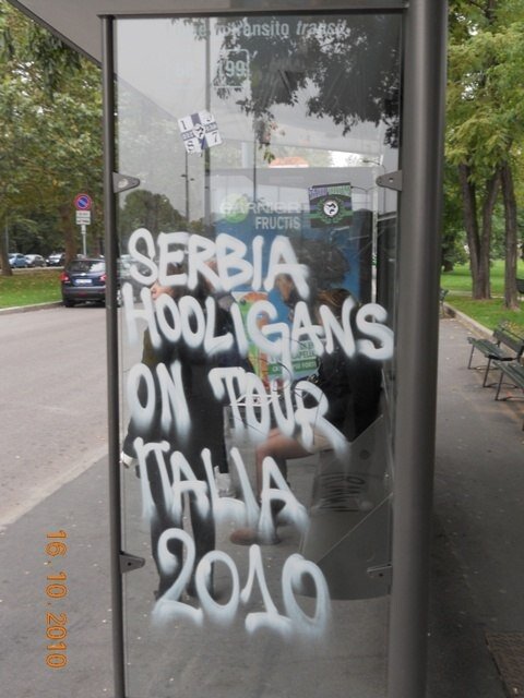 *сербские хулиганы на Итальянском туре