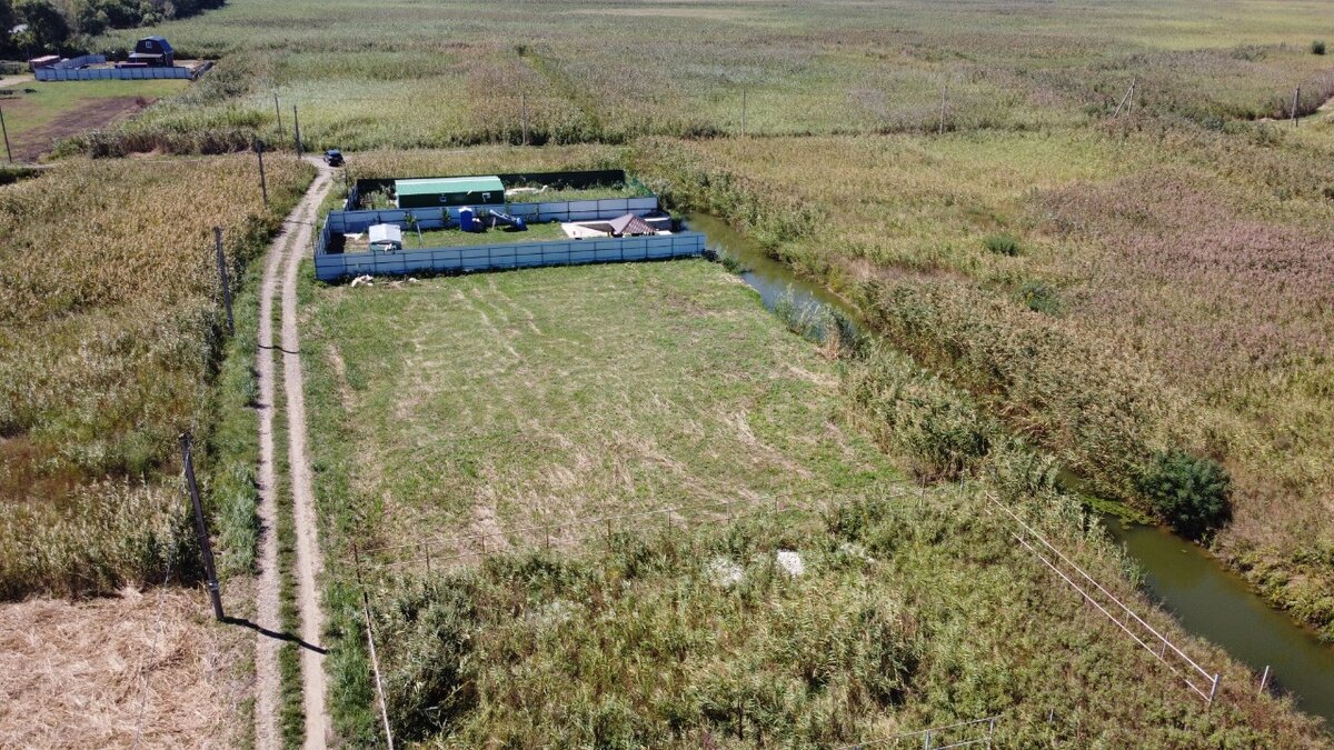 Земельный участок