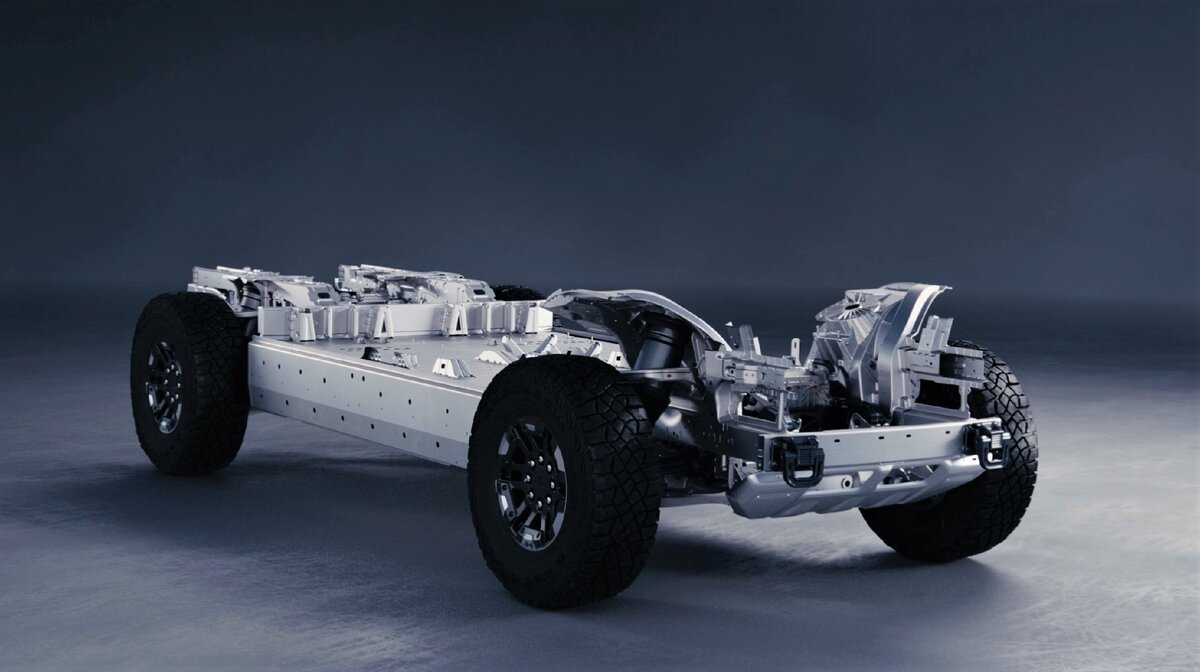 Батарея GMC Hummer EV внутри силовой структуры кузова