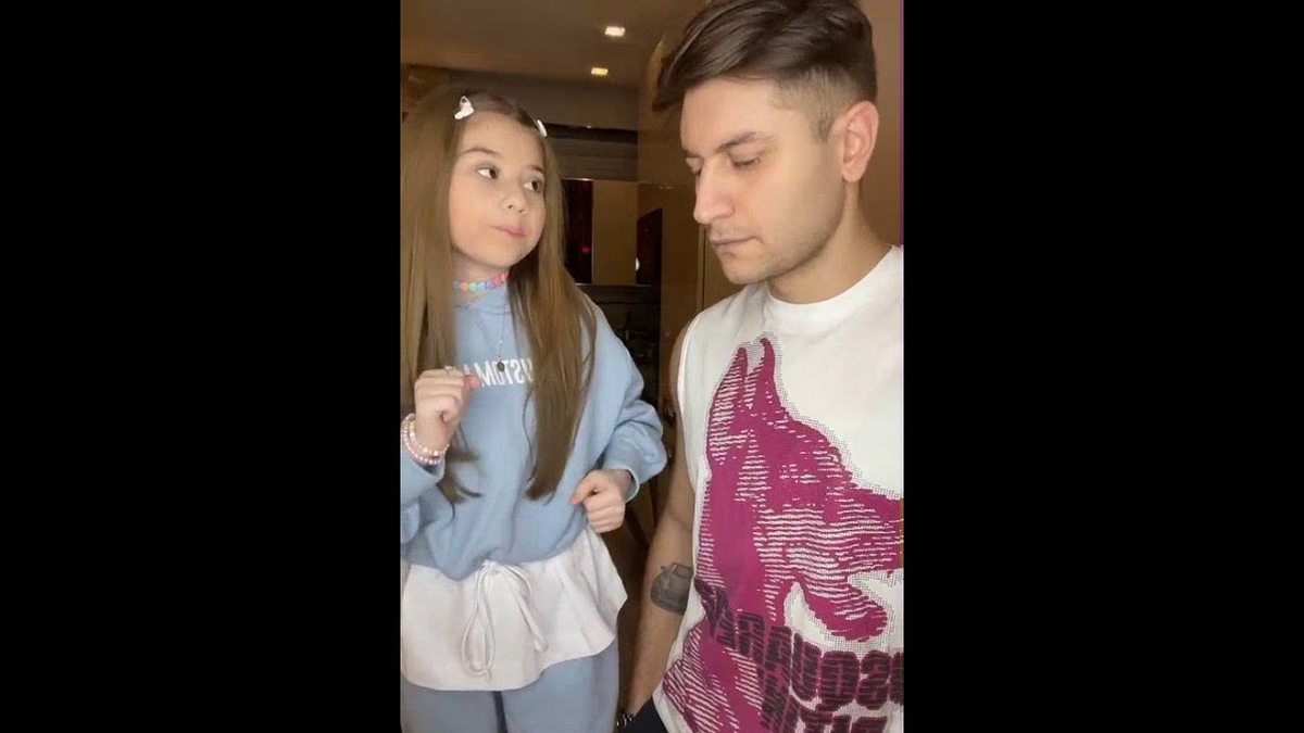 Милана дава