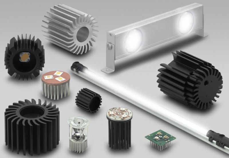 Энтузиасты-электрики, к слову, сами заказывают радиаторы на любой вкус и проводят свои опыты в своих лабораториях. Пока жена не видит.