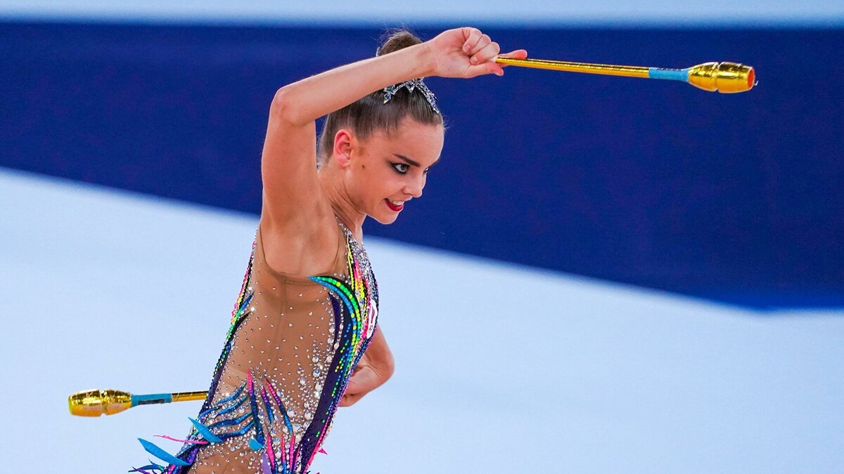 Упражнение с булавами.                             фото: картинки  яндекса.  