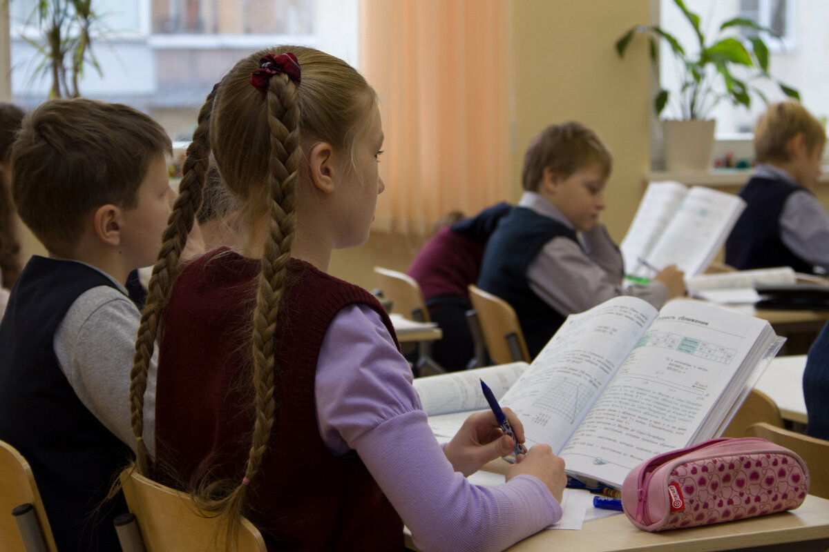 Где же качество образования при замене болеющего учителя. Не у всех же мама  - преподаватель | Заметки мамы-училки | Дзен