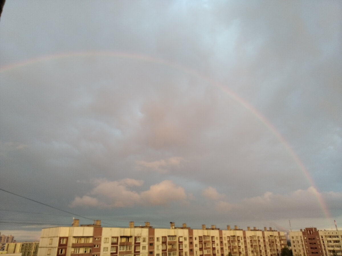 Фото автора. 27.05.2022. Время - 21.15