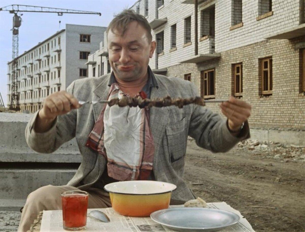 https://www.filmpro.ru/movies/333724/shot#gallery-5