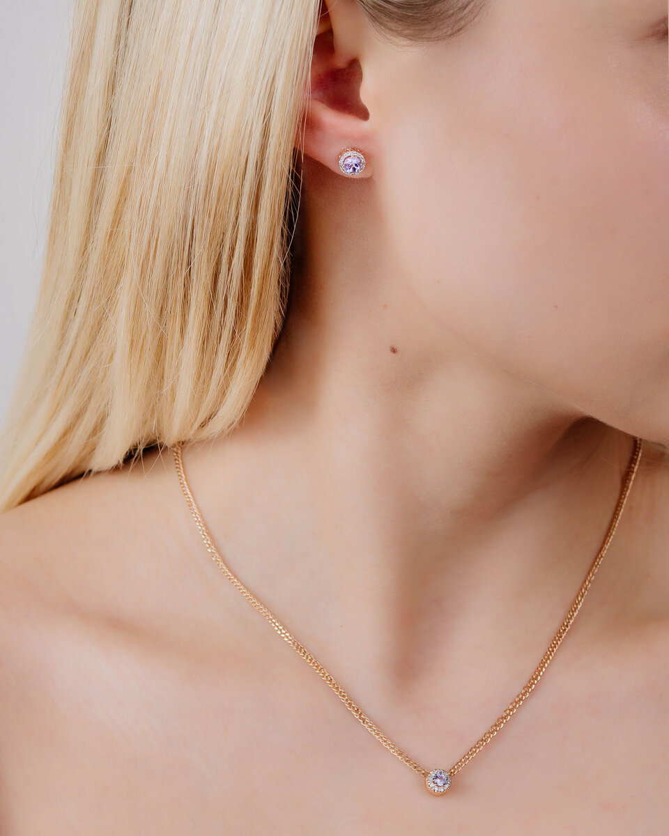 Пусеты, цепь и подвеска из золота. 