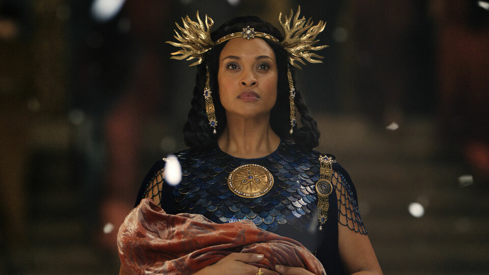    Синтия Аддай-Робинсон