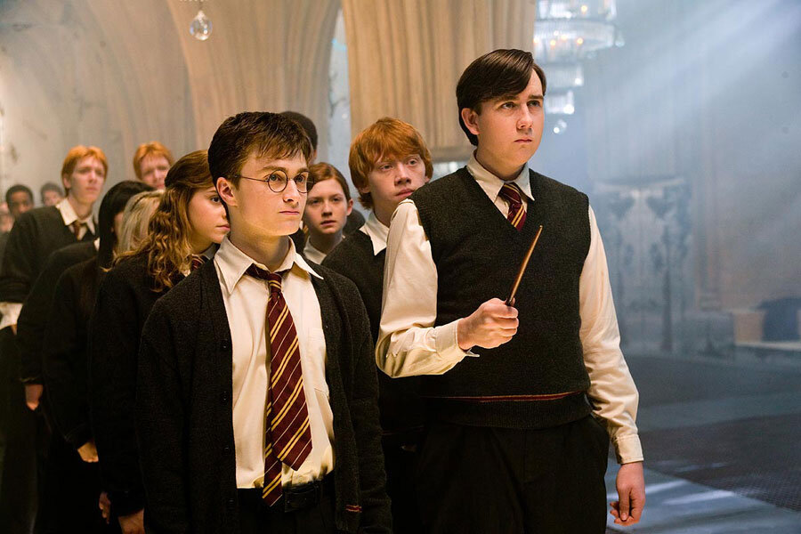 Как выбрать репетитора для подготовки к ЕГЭ? Изображение: «Гарри Поттер и Орден Феникса» (Warner Brothers).