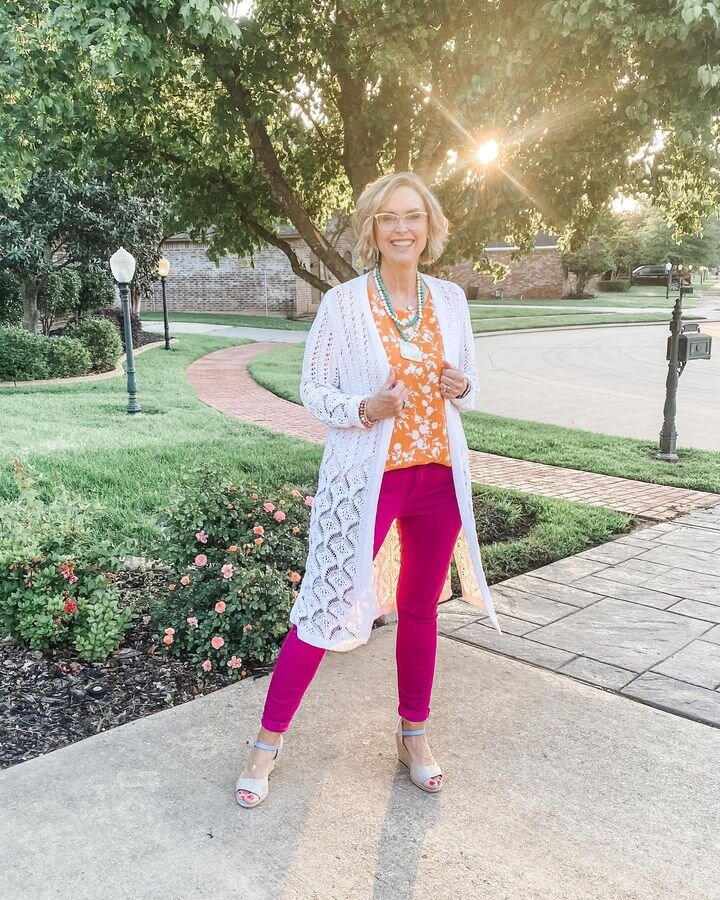 Лето тоже бывает прохладным: что надеть ранним утром, чтобы не ...